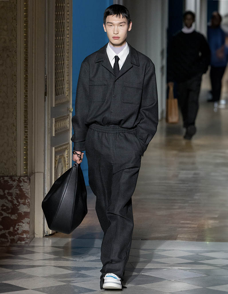 VALENTINO AW24 RUNWAY